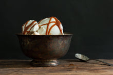 Load image into Gallery viewer, Fat Toad Farm - 2oz Vanilla Bean Goat's Milk Caramel