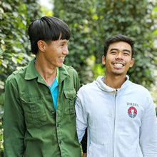 Load image into Gallery viewer, Burlap & Barrel - Purple Peppercorns grinder-top jar