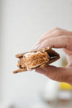 Load image into Gallery viewer, Hudson Valley Marshmallow Company - Cinnamon Sugar Graham Crackers

