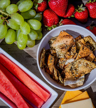 Load image into Gallery viewer, Terranean Herbs &amp; Spices - Za&#39;atar Twice-Baked Pita Chips
