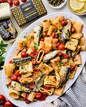 Load image into Gallery viewer, Mina - 4.4 oz Sardines In Extra Virgin Olive Oil with Lemon
