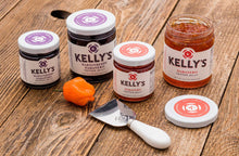 Load image into Gallery viewer, Kelly&#39;s Jelly - 11oz Kelly&#39;s Habanero Pepper Jelly

